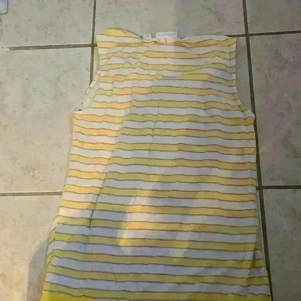 🌻NWOT NEW YORK & CO TOP - Picture 4 of 5
